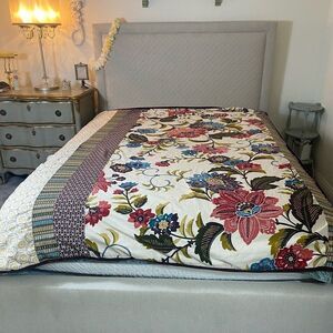 Angelica Floral Duvet Cover in Cream, Red, Blue & Green Twin